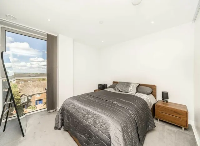 Photo 2 — Newnton Close, Finsbury Park, N4