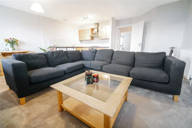 Photo 2 — Dalmarnock Drive, Dalmarnock, Glasgow, G40