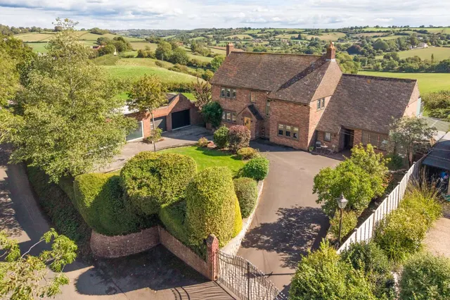 Timsbury Road, High Littleton, BS39, photo 1