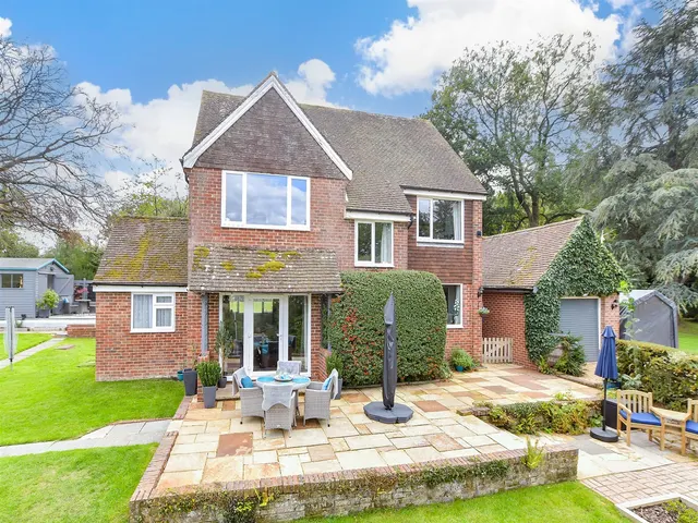 Stonehurst Lane, Five Ashes, TN20, photo 2