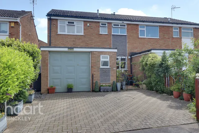 Galloway Close, Barwell, LE9, photo 1