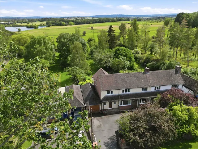Billesley Road, Wilmcote, Stratford-upon-Avon, Warwickshire, CV37, photo 1
