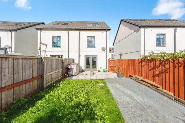Llys Y Foryd, Kidwelly, SA17, photo 2