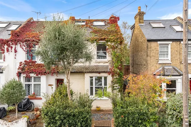 Campbell Road, Twickenham, TW2, photo 1