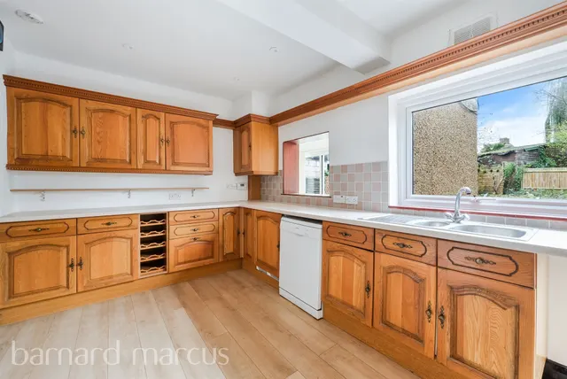 Somerset Close, New Malden, KT3, photo 3