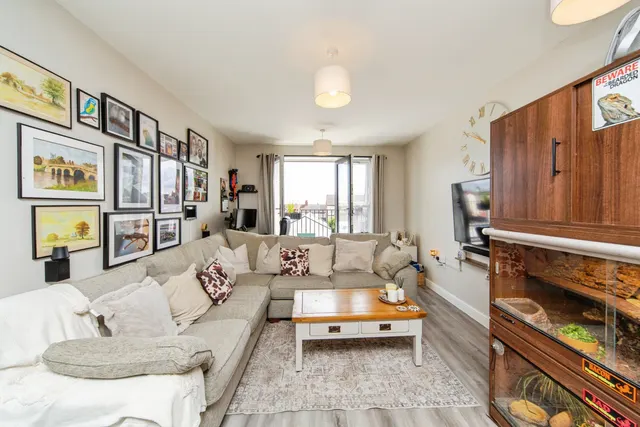 Field Road, Wallasey, CH45, photo 2