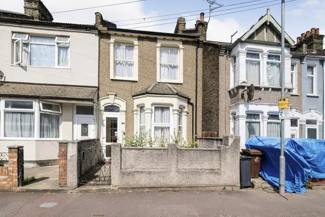 Cranborne Road, Barking, IG11, photo 1