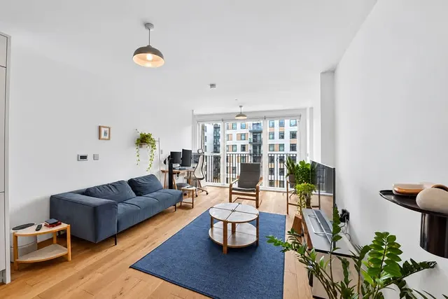 Olympic Park Avenue, London, E20, photo 1