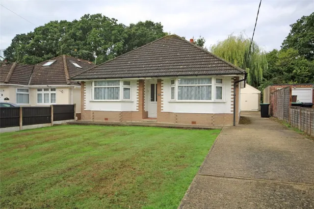 New Milton, Hampshire, photo 1