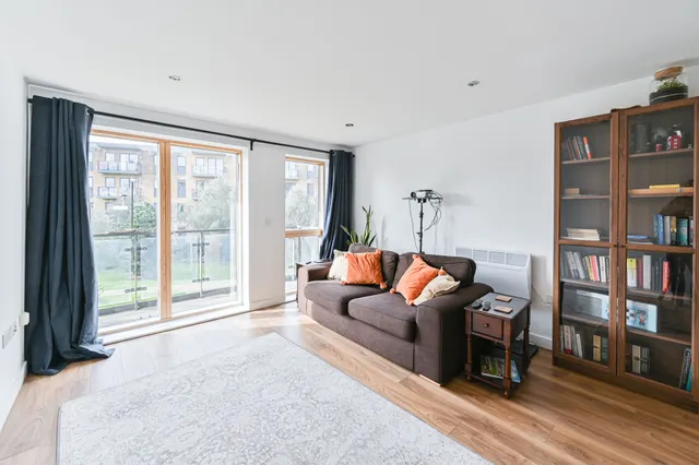 24 Lawrie House, 3 Durnsford Road, London, photo 1