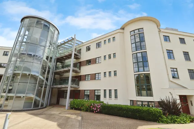 Hayes Road, Penarth, CF64, photo 1