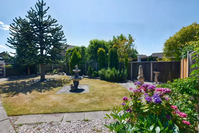 Wordsworth Drive, Market Drayton, photo 3