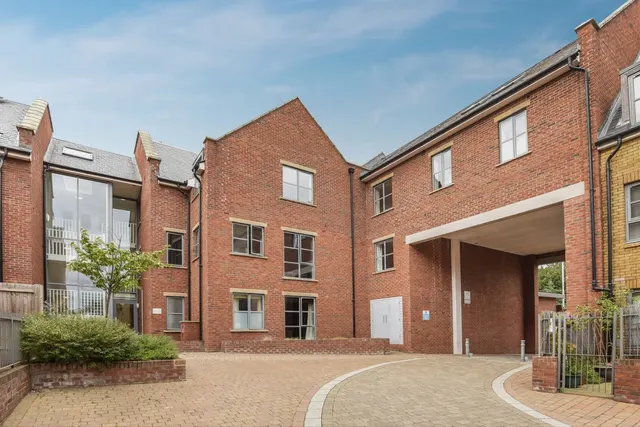 Paynes Park Hitchin, SG5, photo 1