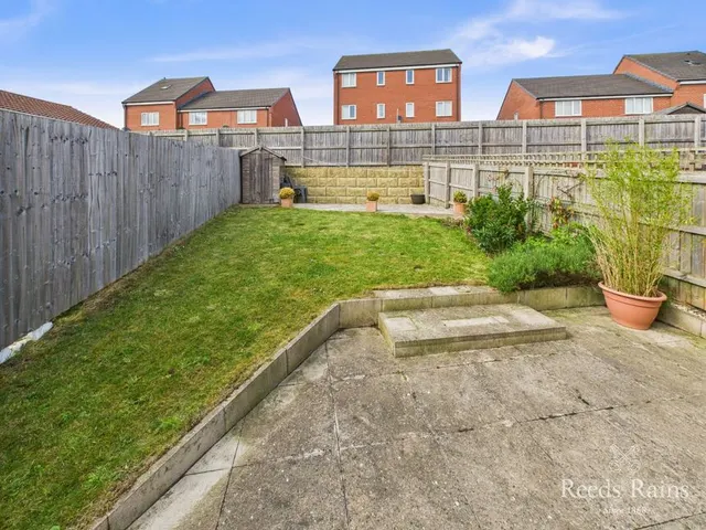 Photo 2 — Barrow Lane, Scarborough, YO11