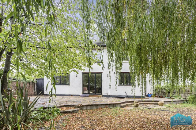 Hutton Grove, North Finchley, N12, photo 3
