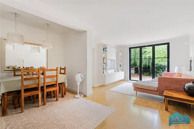 Hutton Grove, North Finchley, N12, photo 2