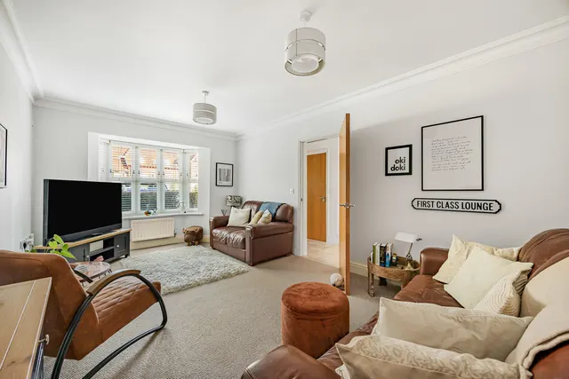 Highgrove Avenue, Ascot, SL5, photo 2