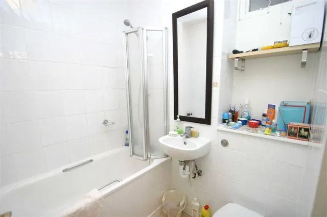 Upper Richmond Road, Putney, photo 3