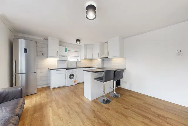 College Road, Harrow, HA3, photo 3