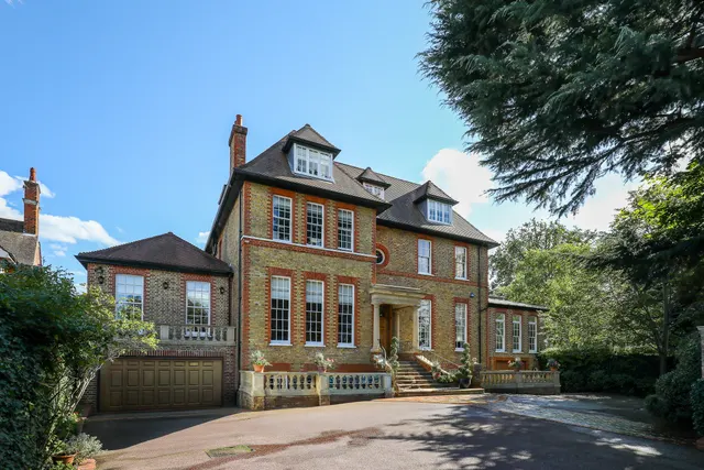 Southside Common, Wimbledon, South West London, photo 1