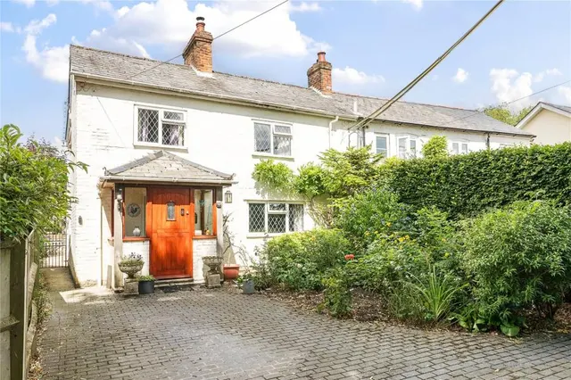 Oxford Road, Sutton Scotney, SO21, photo 1