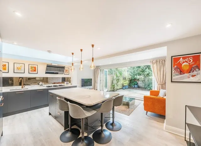 Haldon Road, Wandsworth, SW18, photo 1