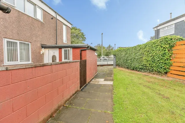 Holcombe Drive, Burnley, Lancashire, BB10, photo 1