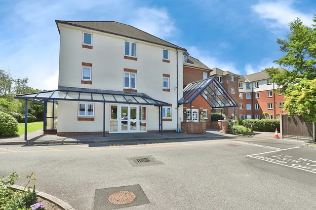 Stour Road, Christchurch, BH23, photo 1
