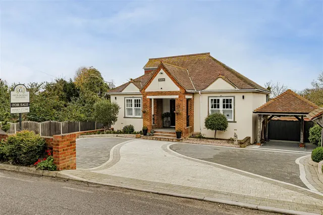 Ringwould Road, Kingsdown, Deal, Kent, CT14 8DJ, photo 1