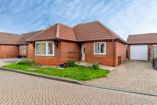 Nursery Court, Sleaford, NG34, photo 1