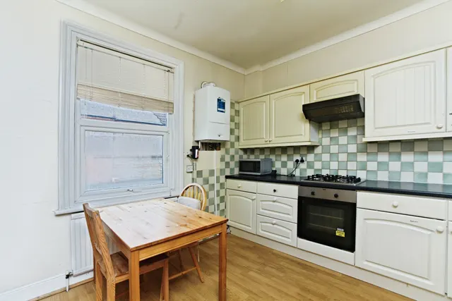 Lower Addiscombe Road, Croydon, CR0, photo 3