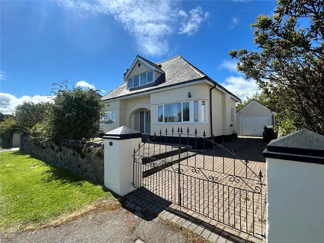 Bay View Road, Benllech, LL74, photo 1