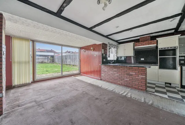 Photo 3 — Blackfen Road, Sidcup, DA15 8PR