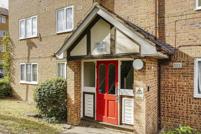 Cumberland Place, London, SE6, photo 1
