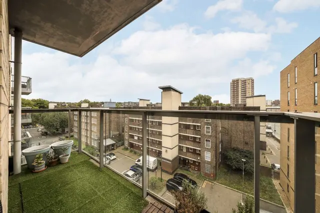 Jubilee Court, Greenwich, photo 2