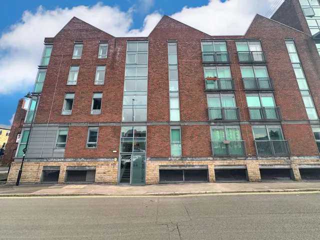 Penistone Road, Sheffield, S6, photo 1