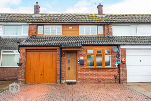 Dalby Avenue, Swinton, M27, photo 1