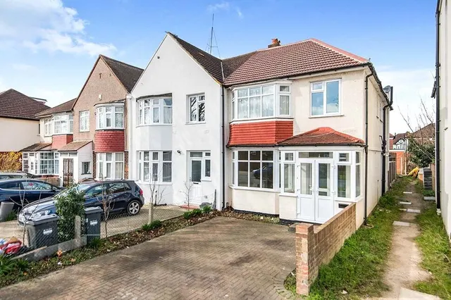 Hall Road, Isleworth, TW7, photo 1