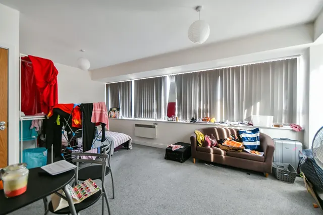 Farnsby Street, Swindon, SN1, photo 3