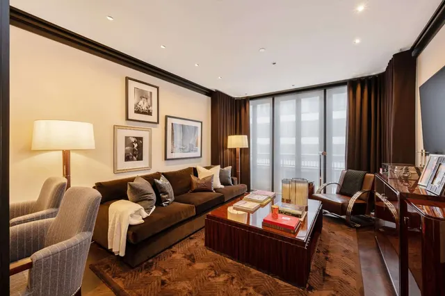 Curzon Street, London, W1J, photo 1