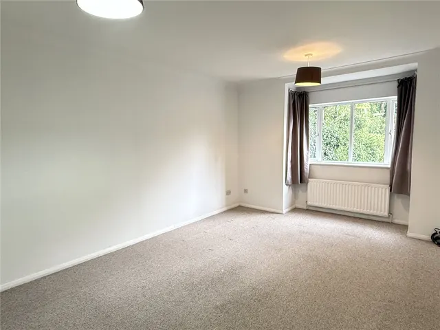 Photo 2 — Leicester Road, Barnet, EN5 5EA