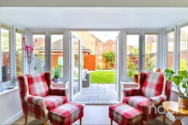 Montague Way, Chellaston, DE73, photo 2