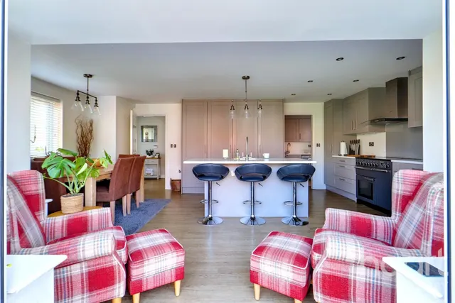 Montague Way, Chellaston, DE73, photo 3