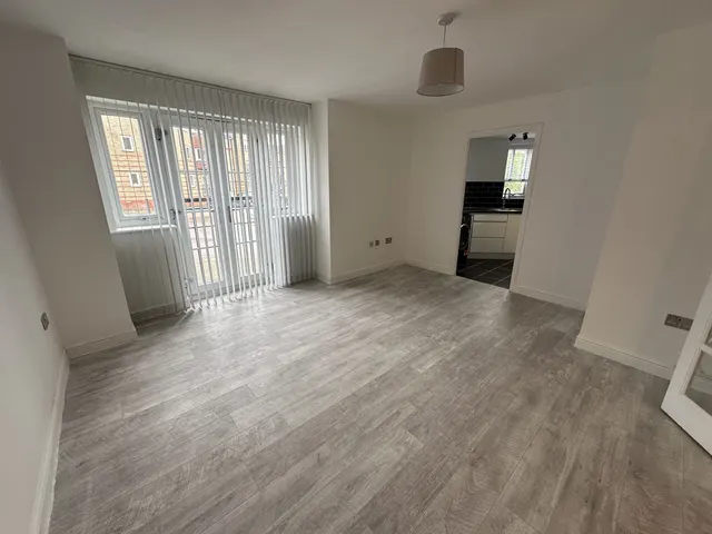 Photo 2 — Rookes Crescent, CHELMSFORD, CM1 3GN