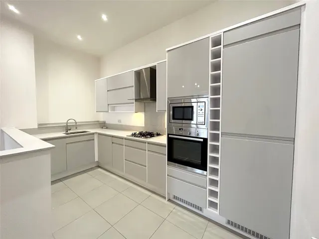Grenfell Park, Parkgate, CH64, photo 2