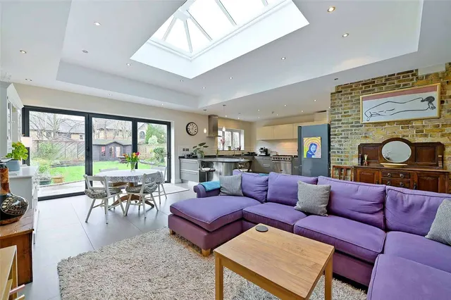 Photo 3 — Alma Road, Windsor, Berkshire, SL4 3HH