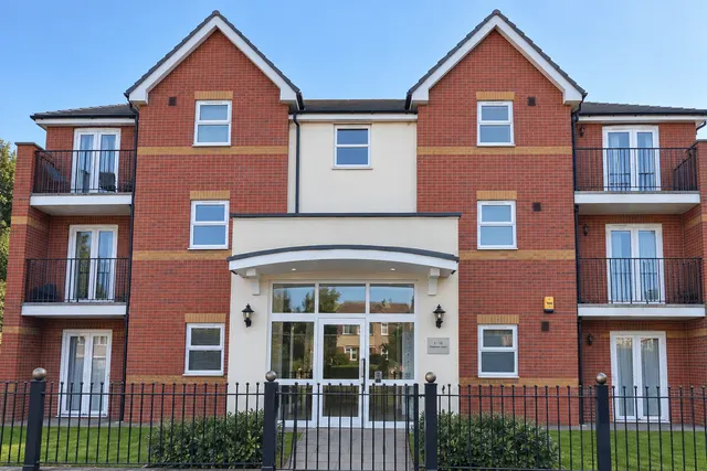 2 bedroom flat — Oakcliffe Road, Baguley,M23 1DD