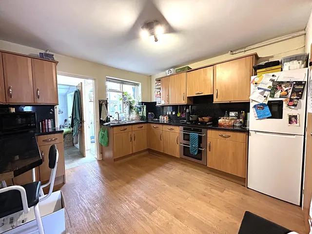 Wilton Road, Salisbury, SP2, photo 3
