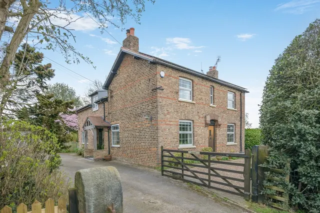 Long Marston ~ Wetherby Road, YO26, photo 1