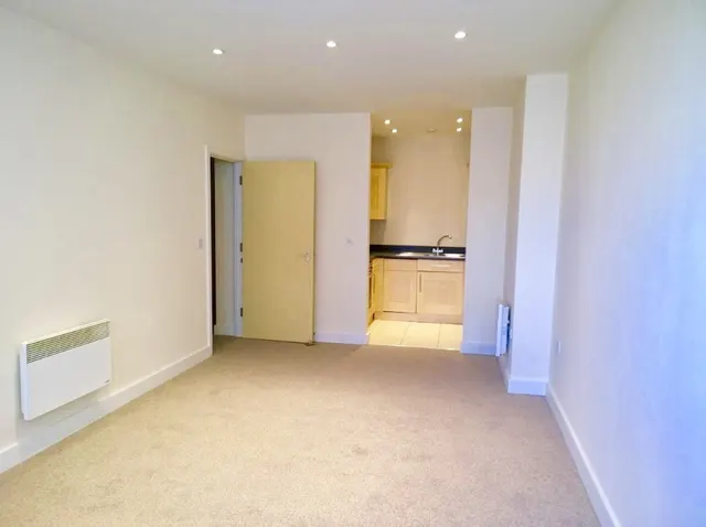 High Street, Southampton, SO14, photo 3